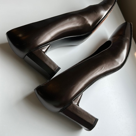 Vintage Stuart Weitzman Metallic Bronze Heels - Picture 7 of 8